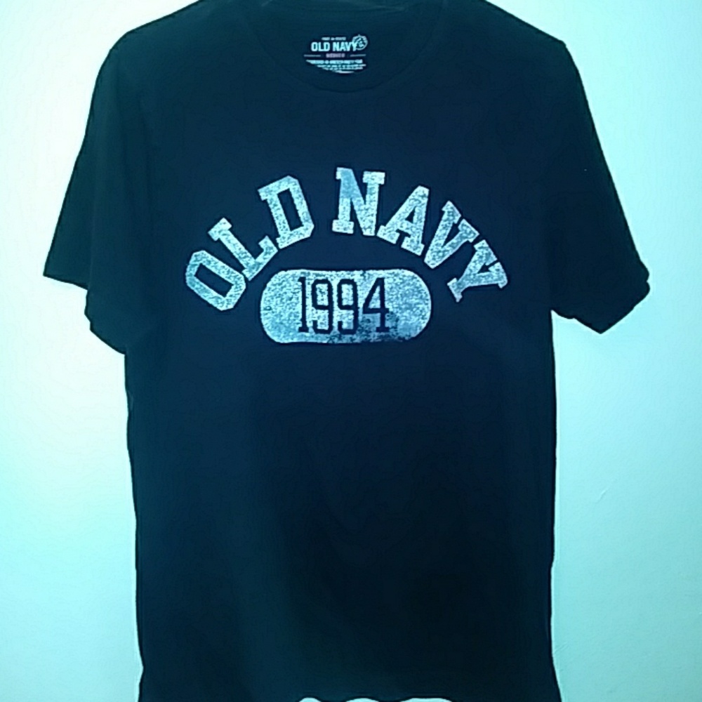 Old navy t-shirt size M